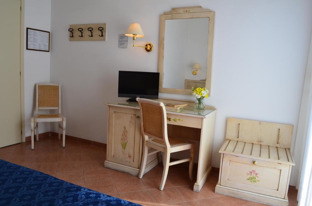 Marina dʼAndora Hotel I Due Gabbiani Citr 9006 מראה חיצוני תמונה